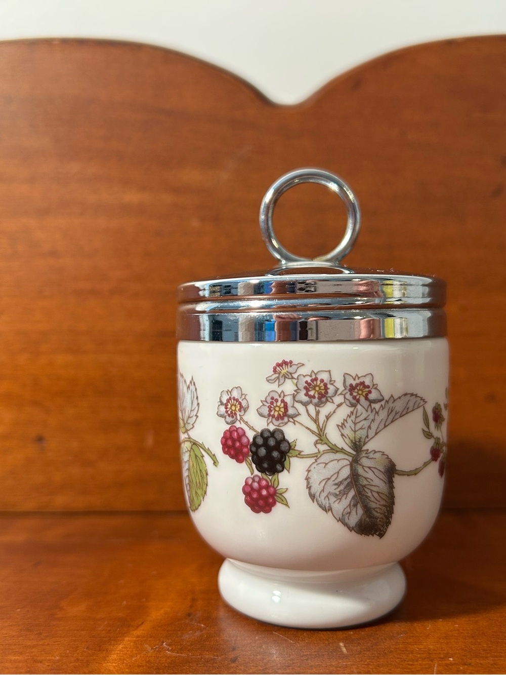 Porcelain Berry Motif Egg Cup with Silver-Tone Lid